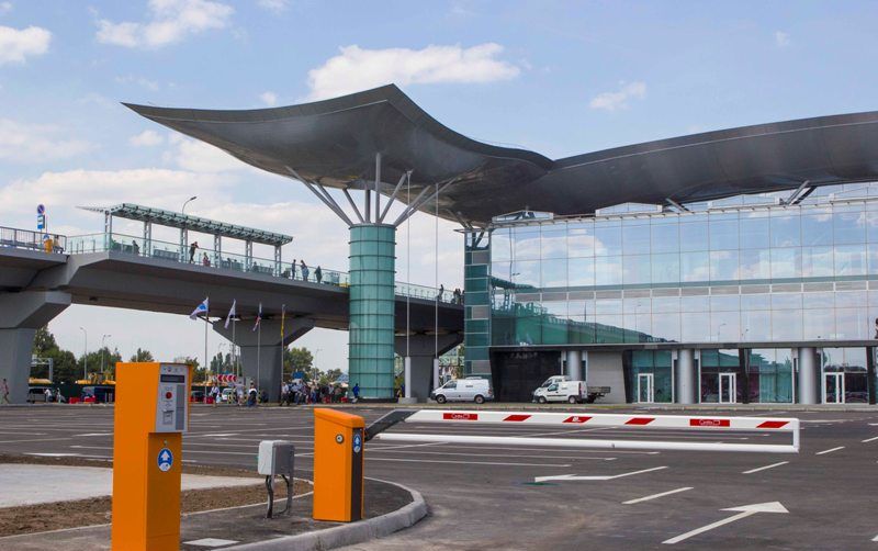 Паркинг в аэропорту Борисполь начнет работу в конце 2018 года