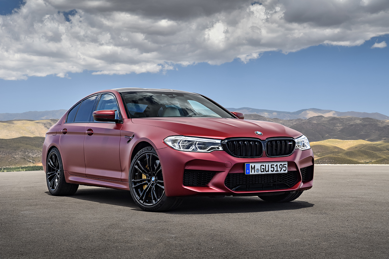 Новый BMW M5: полный привод, разгон 0-100 км/ч за 3.4 секунды и 118 тысяч евро