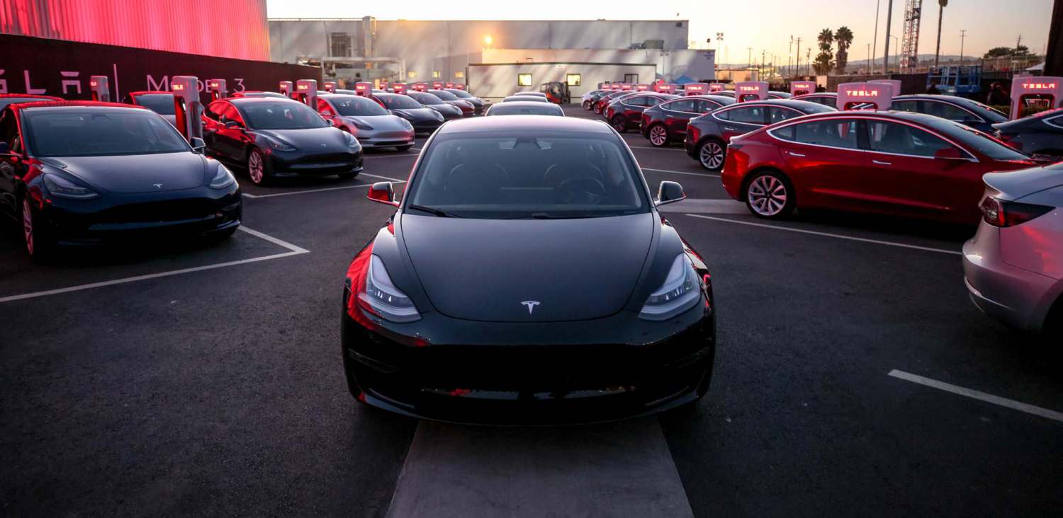 Tesla пророчат лидерство на рынке электрокаров