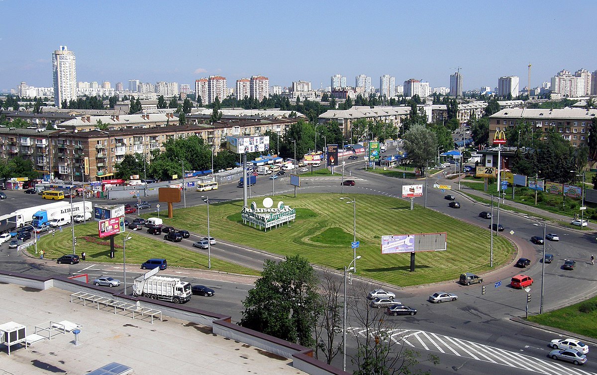 Ремонт Дарницкой площади начнется в 2018 году