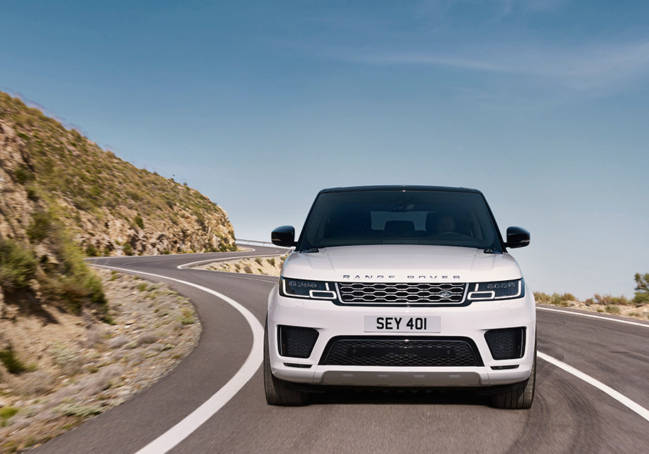 Land Rover выпустил первую серийную модель на электротяге