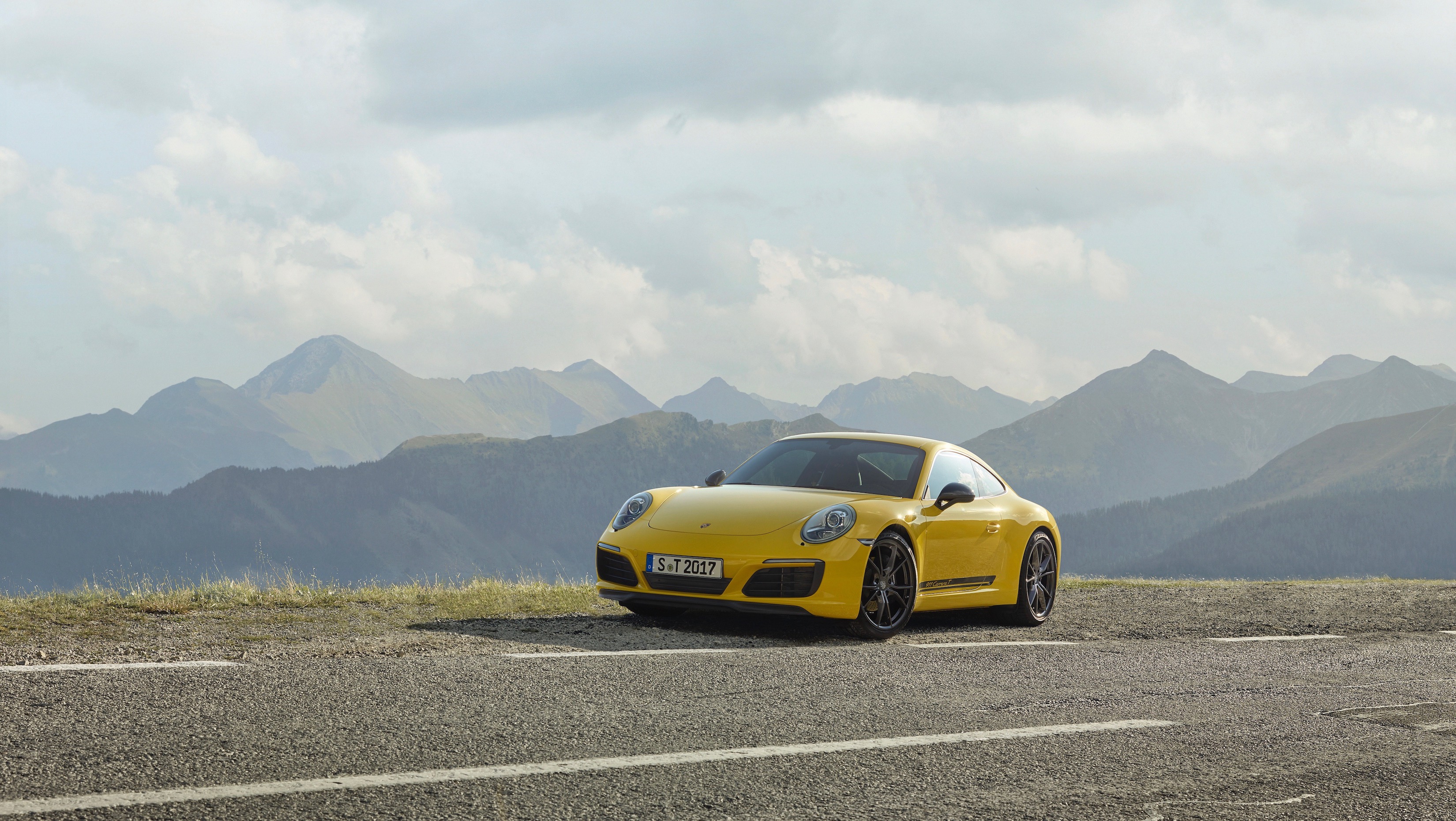 Porsche представила еще одну «драйверскую» версию купе 911 
