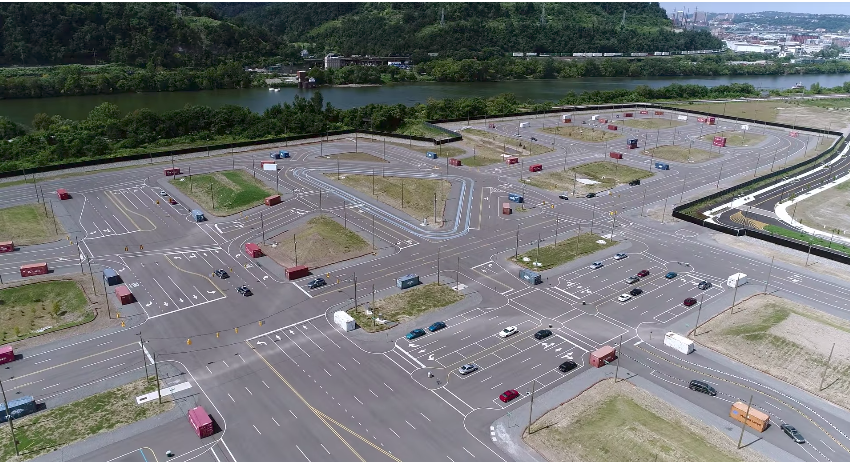 Uber построил город для тестирования автономных автомобилей 