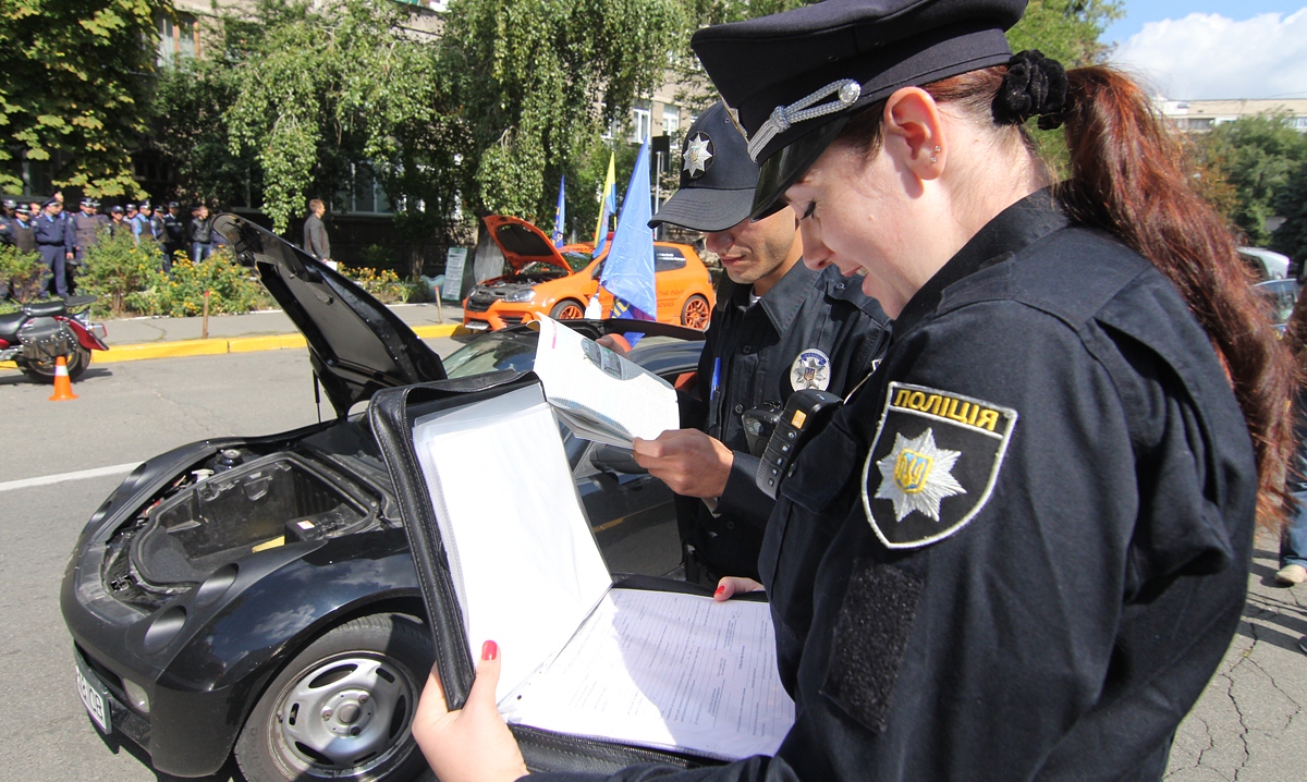 Новый закон отучит водителей спорить с полицейскими о причине остановки