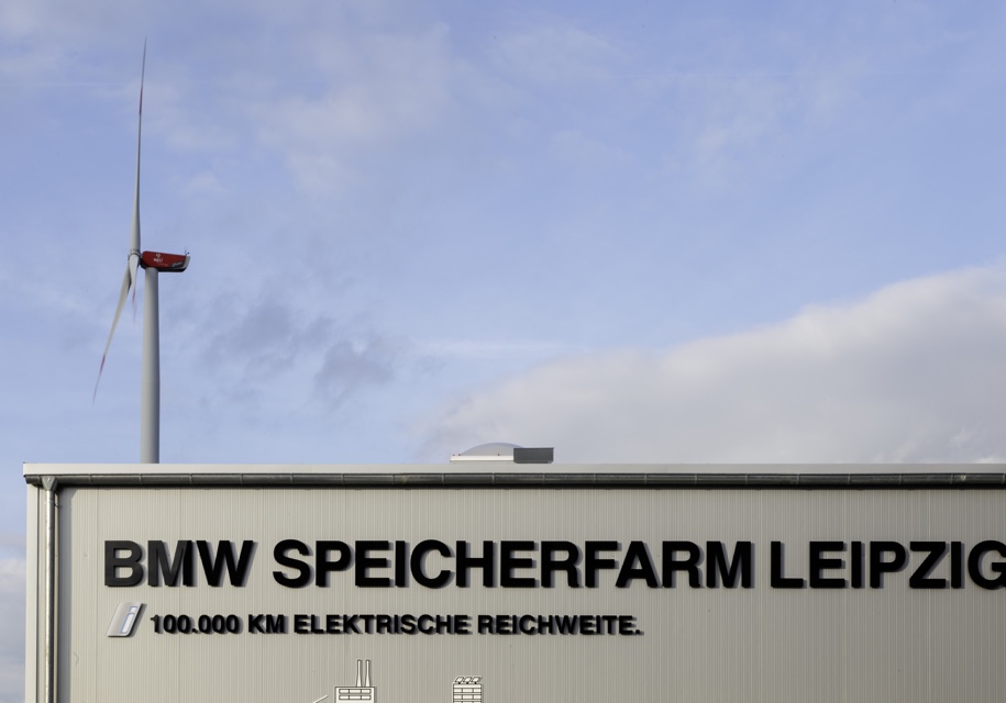 Завод BMW начнет работать на энергии, полученной из навоза