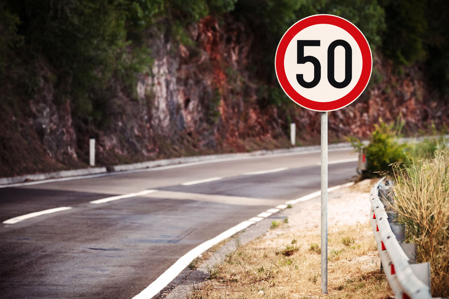 Ограничение скорости 50 км/ч будет действовать не везде