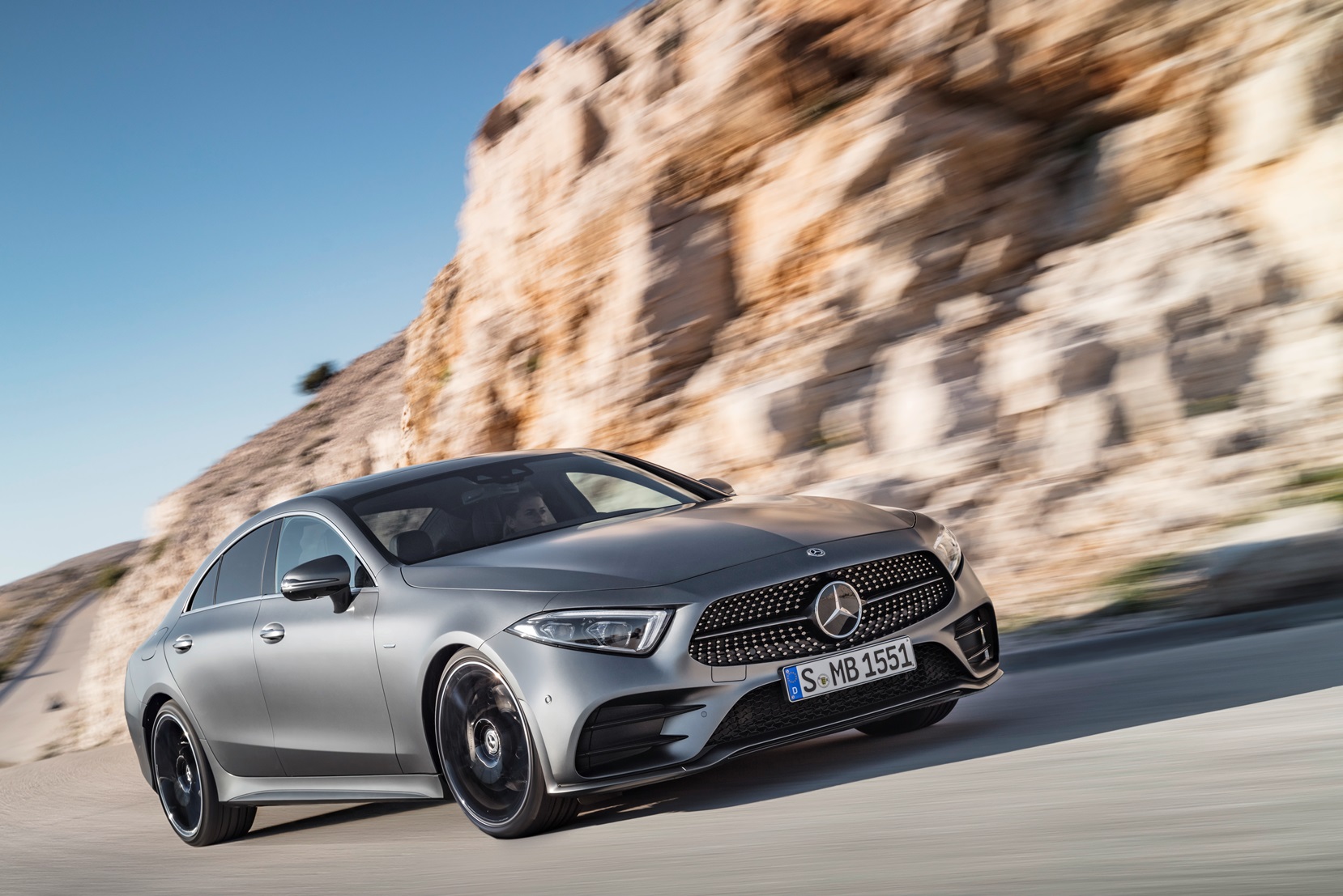 Озвучены цены нового Mercedes-Benz CLS 