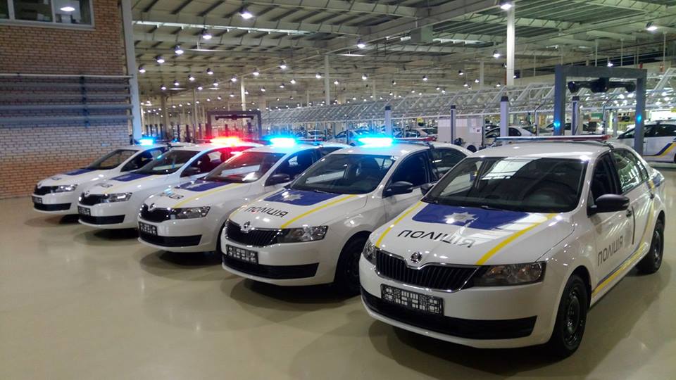 На «Еврокаре» собрали первую партию Škoda Rapid для патрульной полиции