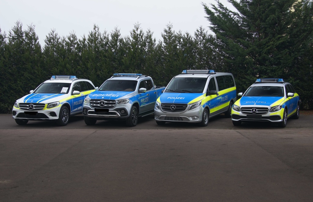 Mercedes-Benz и smart представили линейку полицейских автомобилей