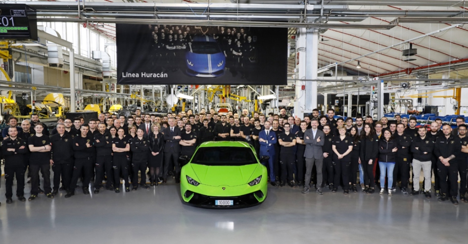 С конвейера Lamborghini сошел 10-тысячный Huracan