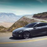 Автомобили Tesla получили «расслабленный» режим ускорения