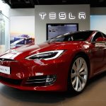 Электрокары Tesla Model S попали под отзыв